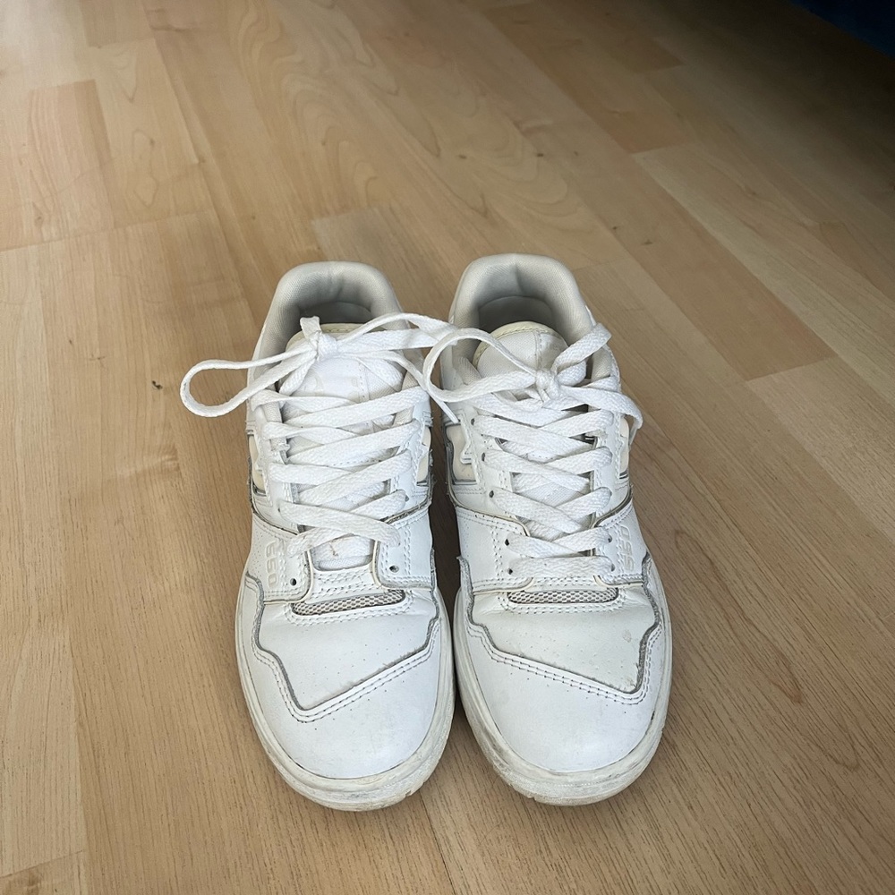 White womens nikes size 6.5